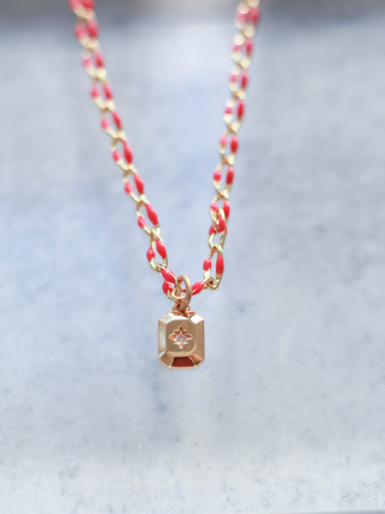 Enamel Chain Guiding Star Pendant Necklace